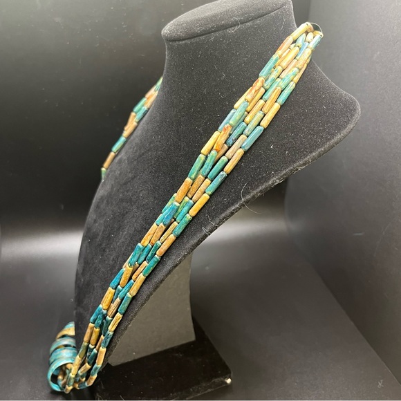 Vintage Style Boho Necklace Painted Wood Beads - Picture 13 of 14